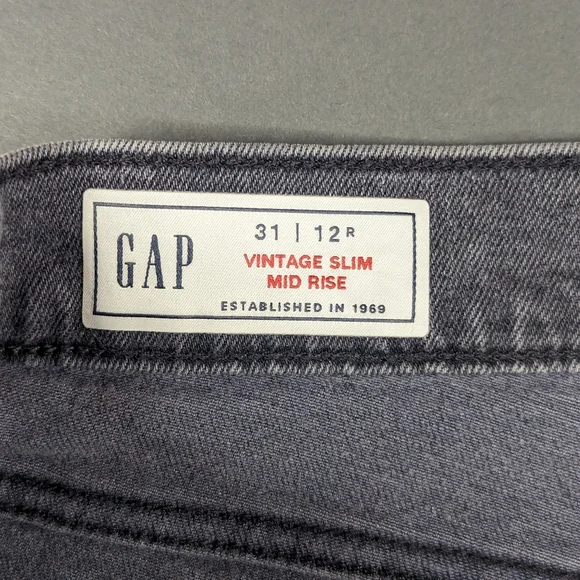 Gap Vintage Slim Mid-Rise Jean Washed Black,  NWT, (31/12R) - Picture 6 of 9